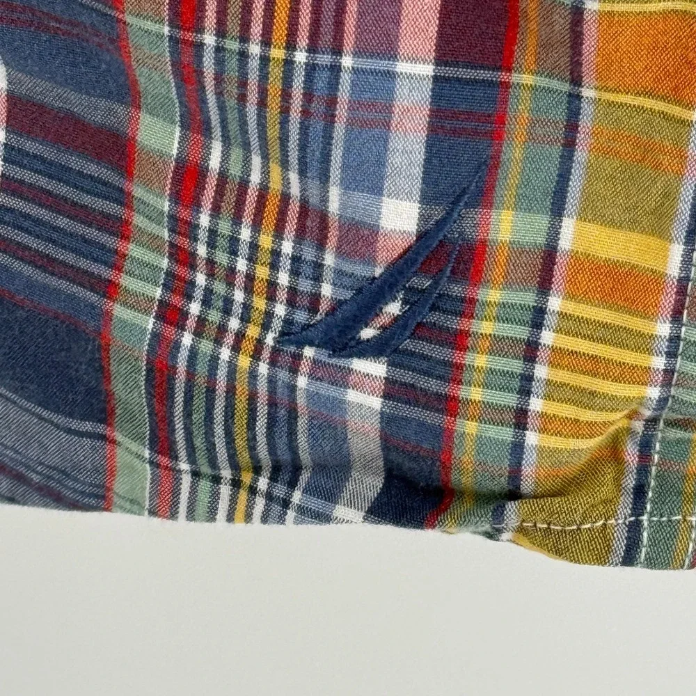 Nautica‎ Men's Button-down Large Multi Color Plaid One Pocket